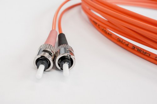 fiber-optic-cable-g8babb5cec_1280